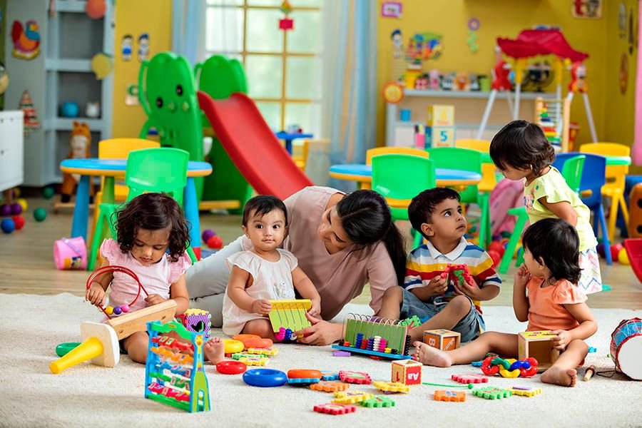 Children learning and playing at Mughai Mutram